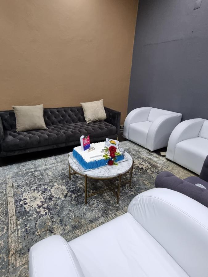 Milpark Hotel Cafumpe Buitenkant foto