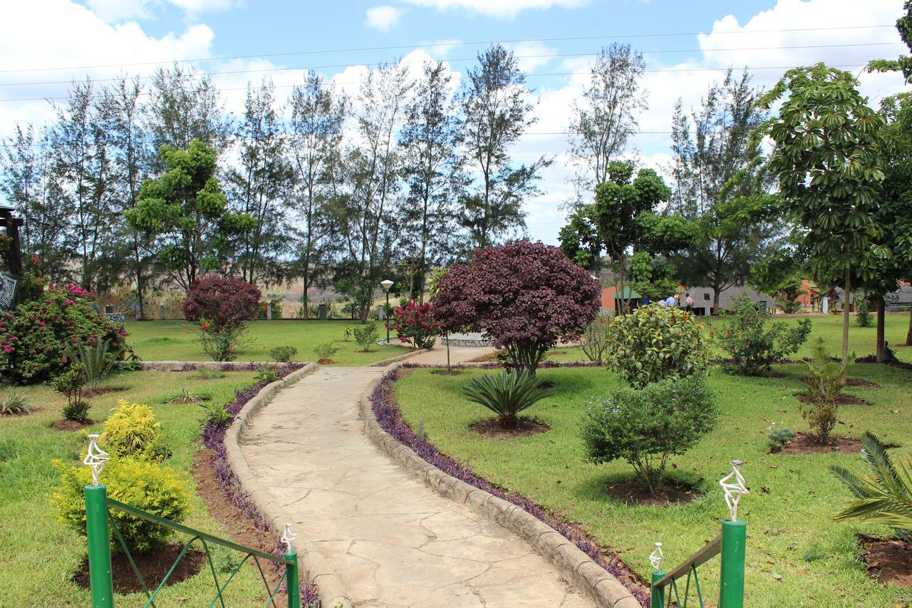 Milpark Hotel Cafumpe Buitenkant foto