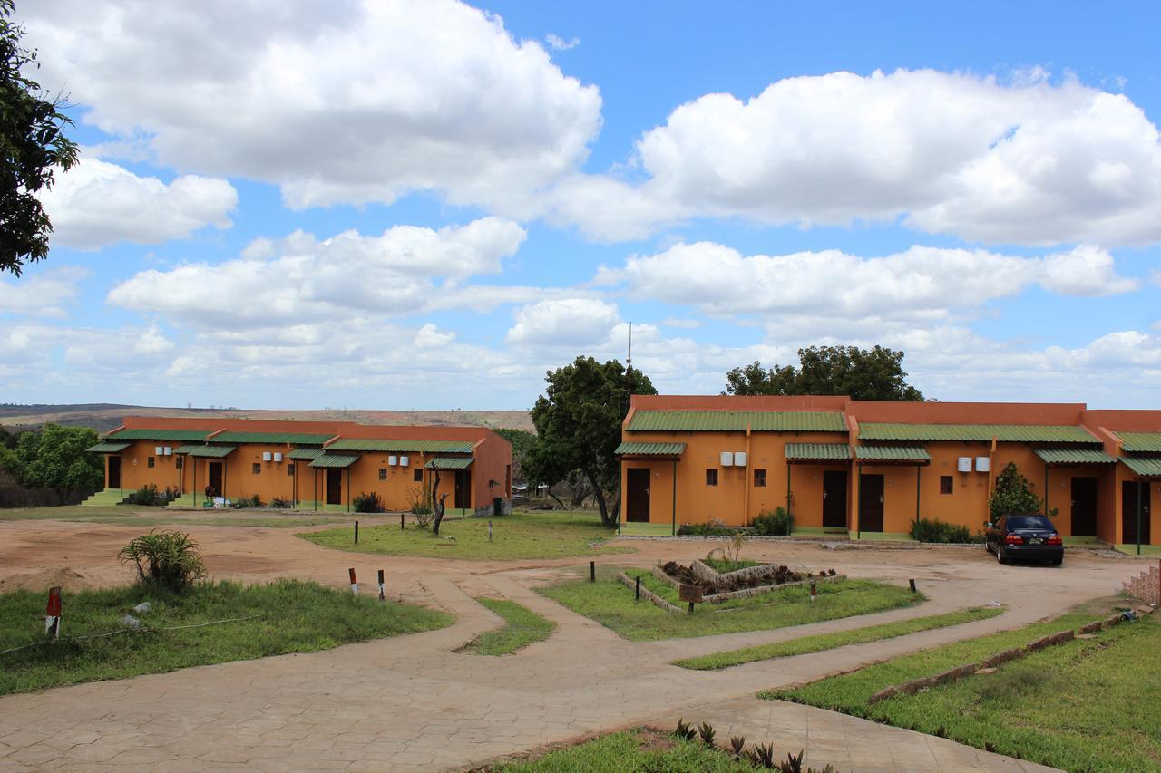Milpark Hotel Cafumpe Buitenkant foto